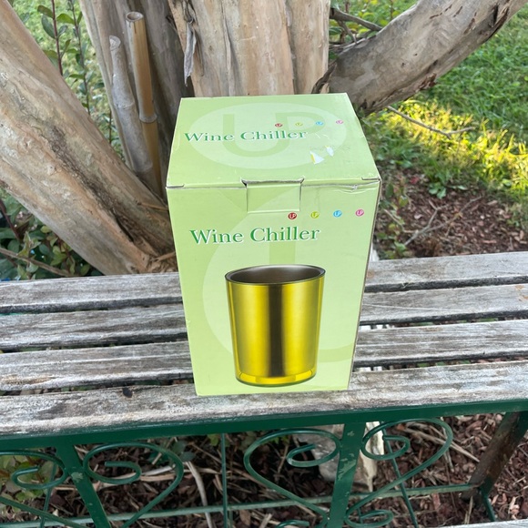 Wine chiller new in box green perfect for gifting - Picture 6 of 6